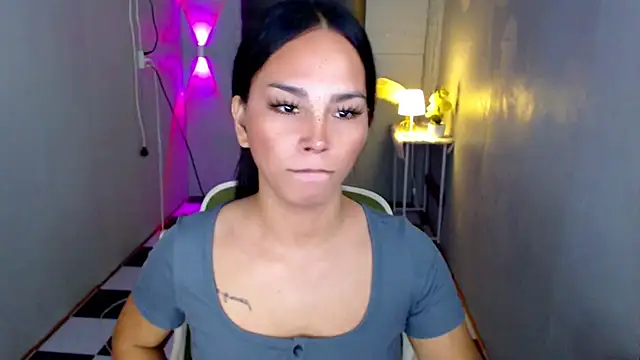 urnaughtydolly69 online show from May 2026 01:38:02 PM