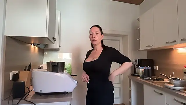 Viola Beck online show from March 2026 11:54:02 AM