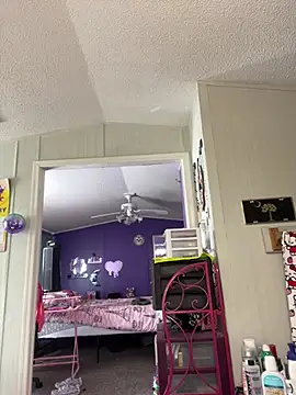 lolabunny9 online show from February 2025 03:31:02 PM