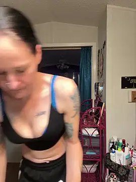 lolabunny9 online show from March 2025 02:37:02 PM