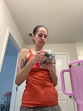 lolabunny9 online show from September 2025 05:02:02 PM