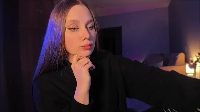 Snapshot of Rachel_Ro chatting on December 2024 06:06:02 PM Rachel Ro online show from December 2024 06:06:02 PM