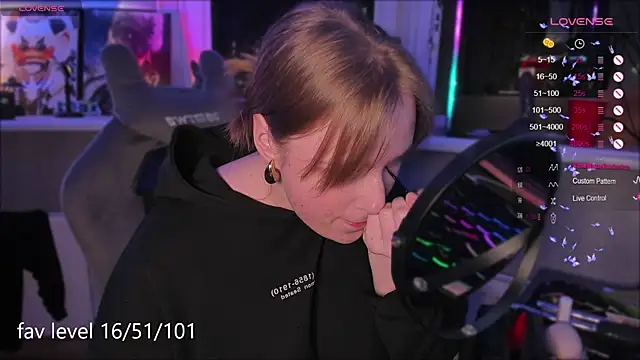 Snapshot of Rachel_Ro chatting on October 2025 04:48:01 PM Rachel Ro online show from October 2025 04:48:01 PM