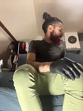 Snapshot of Av0caT chatting on March 2026 06:37:01 PM Av0caT online show from March 2026 06:37:01 PM