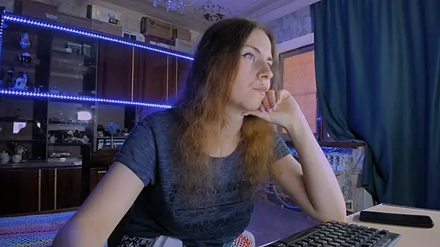 Snapshot of pa1e_pr1ncess chatting on June 2026 07:25:02 AM pa1e pr1ncess online show from June 2026 07:25:02 AM