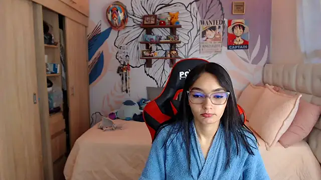 LinzyBaner online show from June 2026 10:53:02 PM