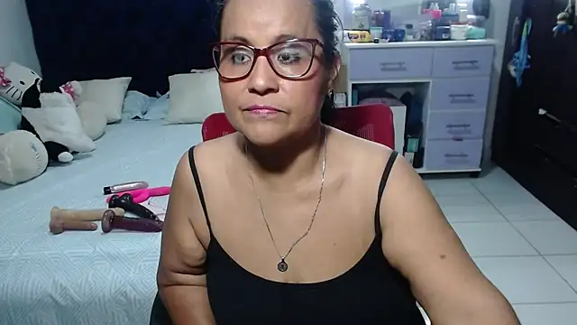 pervert mommy  online show from May 2026 10:33:02 AM