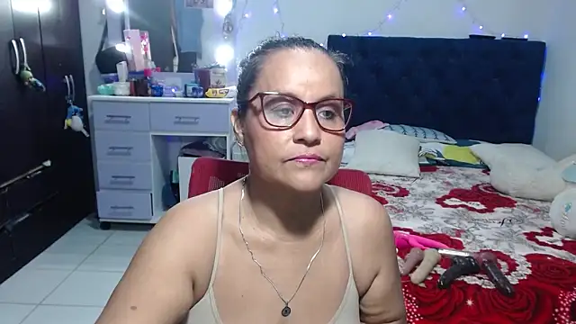 pervert mommy  online show from May 2026 10:11:01 AM