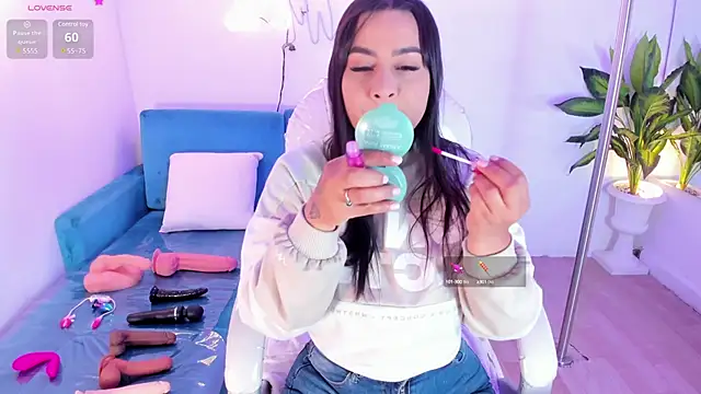 Snapshot of Pamela_roberts chatting on December 2024 11:50:02 AM Pamela roberts online show from December 2024 11:50:02 AM