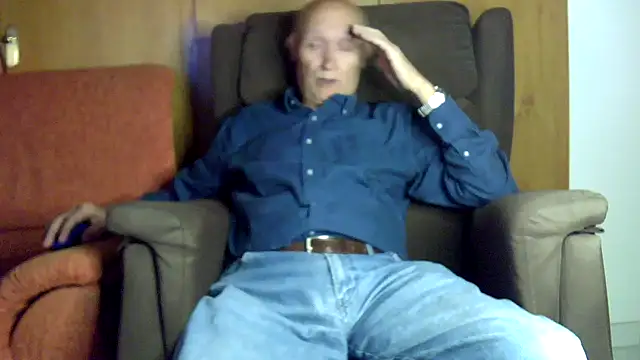 Snapshot of Josepigual007 chatting on December 2024 04:54:01 PM Josepigual007 online show from December 2024 04:54:01 PM