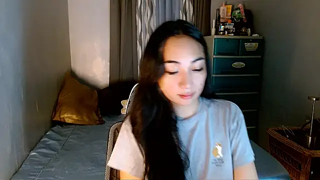 Snapshot of SweetLilly_18 chatting on January 2026 03:10:02 AM SweetLilly 18 online show from January 2026 03:10:02 AM