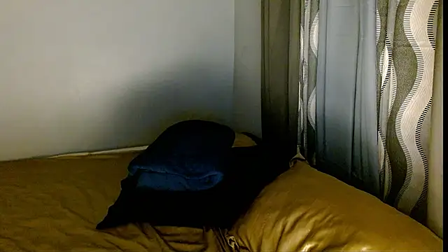 Snapshot of SweetLilly_18 chatting on March 2026 05:08:02 AM SweetLilly 18 online show from March 2026 05:08:02 AM