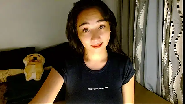 Snapshot of SweetLilly_18 chatting on March 2026 05:35:01 AM SweetLilly 18 online show from March 2026 05:35:01 AM