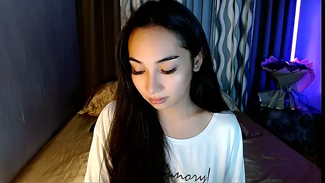 SweetLilly 18 online show from May 2026 03:24:01 AM