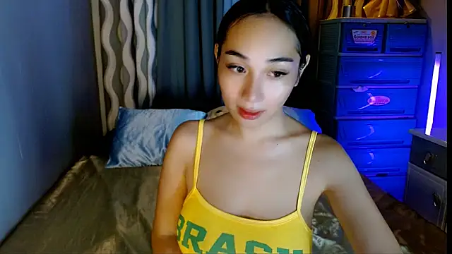 SweetLilly 18 online show from May 2026 04:17:01 AM