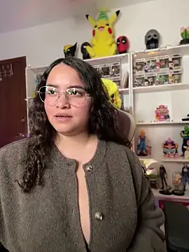 Snapshot of Sweet_sully__ chatting on December 2025 09:47:02 AM Sweet sully online show from December 2025 09:47:02 AM