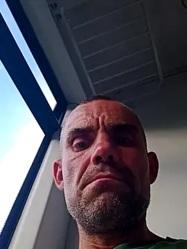 Snapshot of pavel858@xh chatting on August 2026 04:03:01 AM pavel858xh online show from August 2026 04:03:01 AM