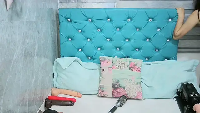 Snapshot of MAARYMOON chatting on January 2025 11:11:01 AM MAARYMOON online show from January 2025 11:11:01 AM