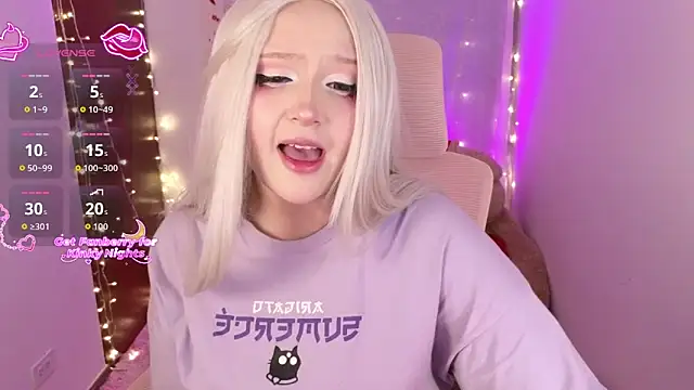 Snapshot of KuroChan420 chatting on November 2025 01:29:01 AM KuroChan420 online show from November 2025 01:29:01 AM