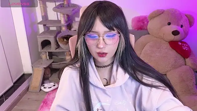 Snapshot of KuroChan420 chatting on February 2026 03:25:02 AM KuroChan420 online show from February 2026 03:25:02 AM