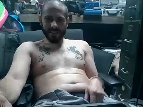 Snapshot of Sitonmyface2020@xh chatting on February 2025 04:25:01 AM Sitonmyface2020xh online show from February 2025 04:25:01 AM