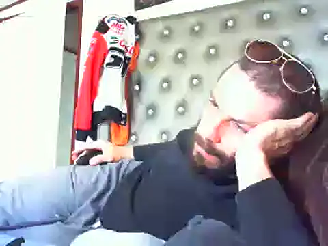 Snapshot of Sitonmyface2020@xh chatting on March 2025 06:45:02 PM Sitonmyface2020xh online show from March 2025 06:45:02 PM