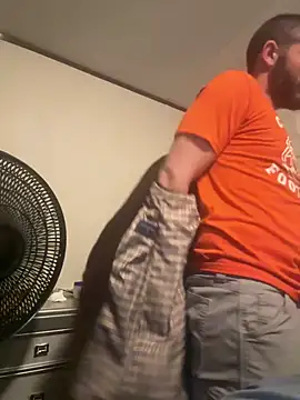 Snapshot of Sitonmyface2020@xh chatting on March 2025 03:43:01 AM Sitonmyface2020xh online show from March 2025 03:43:01 AM