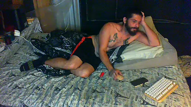 Snapshot of Sitonmyface2020@xh chatting on October 2025 08:33:02 AM Sitonmyface2020xh online show from October 2025 08:33:02 AM