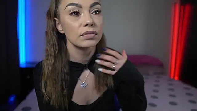 Snapshot of TiffanyPierce chatting on January 2025 09:30:02 PM TiffanyPierce online show from January 2025 09:30:02 PM