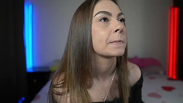 Snapshot of TiffanyPierce chatting on March 2025 09:20:01 PM TiffanyPierce online show from March 2025 09:20:01 PM