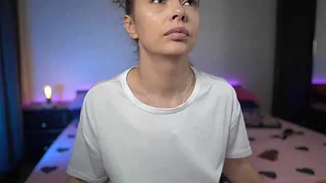 Snapshot of TiffanyPierce chatting on November 2025 09:15:01 PM TiffanyPierce online show from November 2025 09:15:01 PM