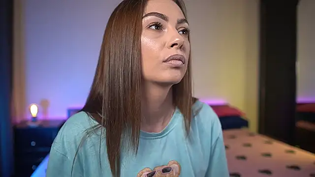 Snapshot of TiffanyPierce chatting on November 2025 09:18:01 PM TiffanyPierce online show from November 2025 09:18:01 PM