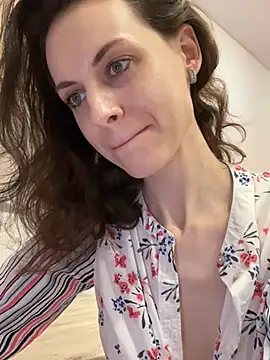 Snapshot of MissAnuta chatting on March 2025 04:14:02 PM MissAnuta online show from March 2025 04:14:02 PM