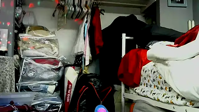 Snapshot of jjdirty6996 chatting on November 2025 05:13:02 PM jjdirty6996 online show from November 2025 05:13:02 PM