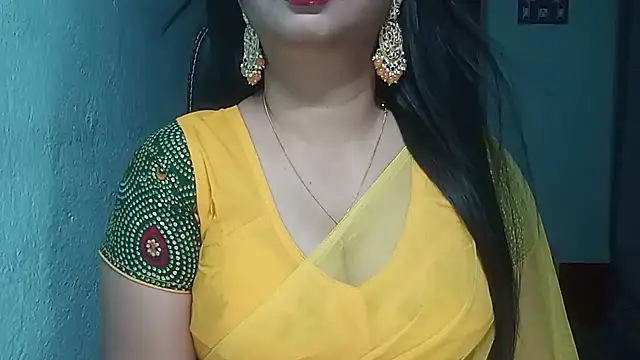 YourModhu online show from November 2025 06:06:01 PM