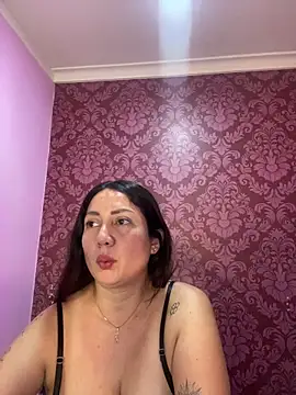 juliana diaz online show from December 2025 11:29:01 AM