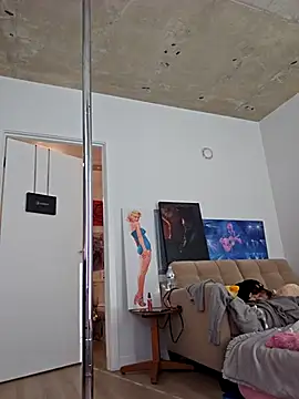 NikiFm online show from February 2026 11:31:02 PM