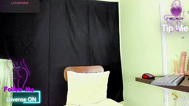 ElikoLanny  online show from March 2025 07:31:02 AM