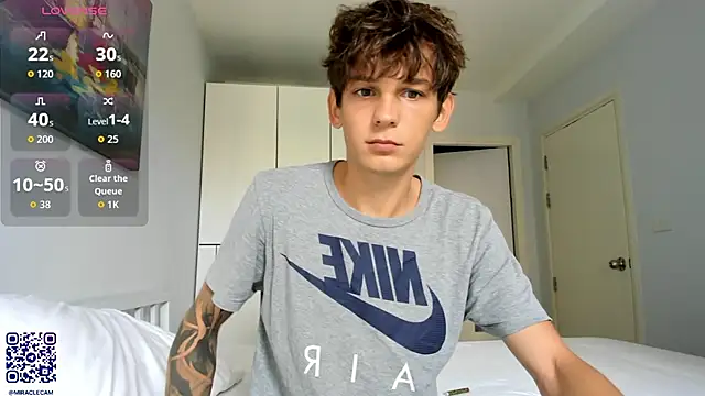 Snapshot of MiracleCam chatting on November 2025 01:59:02 AM MiracleCam online show from November 2025 01:59:02 AM