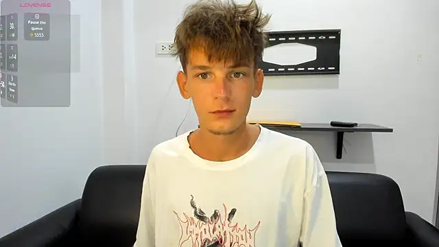 MiracleCam online show from March 2026 03:55:02 PM