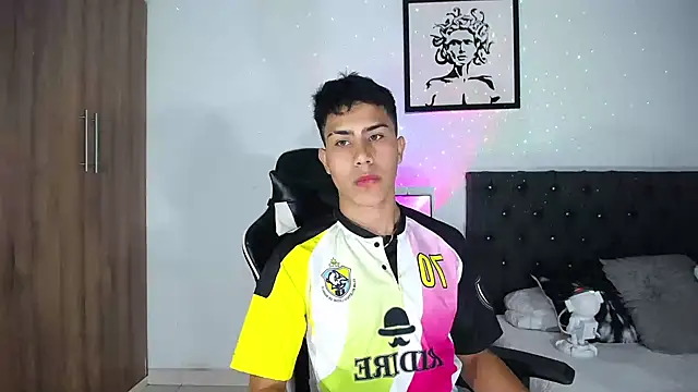 AlanNaughty online show from October 2025 12:23:01 AM