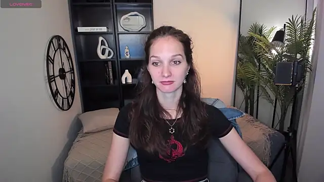 MirandaGlow online show from June 2026 05:32:02 AM