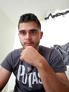 Snapshot of Fuyuichirou chatting on February 2025 05:01:02 PM Fuyuichirou online show from February 2025 05:01:02 PM