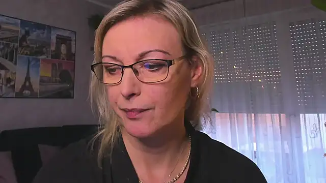 vanessa chat online show from January 2025 02:25:01 PM