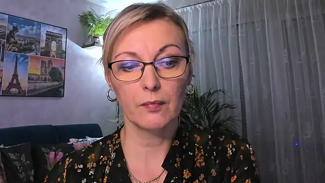 vanessa chat online show from January 2025 05:45:02 PM