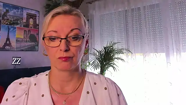 vanessa chat online show from May 2026 01:27:01 PM