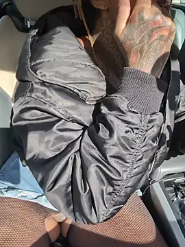 DarkDea online show from November 2025 12:13:01 PM