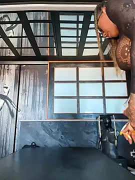 DarkDea online show from November 2025 01:33:02 PM