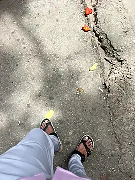 Redry9221 online show from October 2025 06:42:02 AM