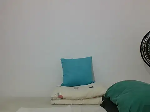 Snapshot of TRIISTAN_KING10 chatting on December 2024 01:28:01 PM TRIISTAN KING10 online show from December 2024 01:28:01 PM